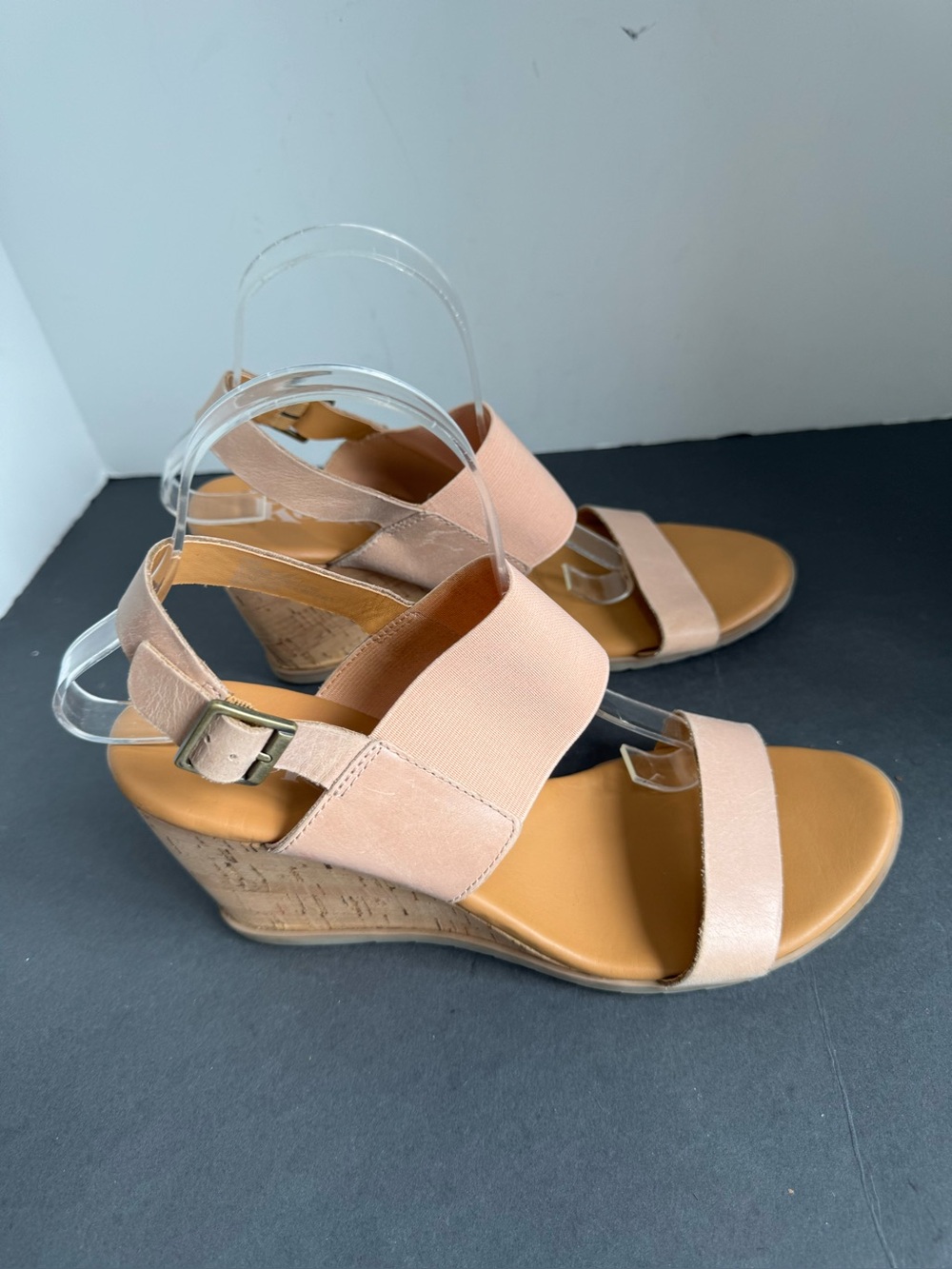 Korks Women’s Leather/Elastic Wedge Sandals. Size 10 - Picture 12 of 16